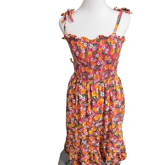 Draper James Orange Blossom Smocked
Sundress Tie Sleeves small orange yellow - Picture 11 of 12